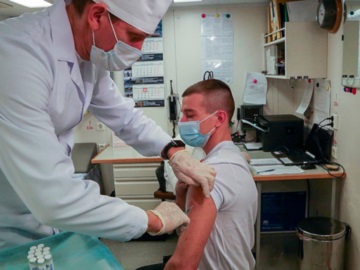 Covid-19: Περισσότεροι από ένα εκατομμύριο άνθρωποι έχουν εμβολιαστεί στη Ρωσία