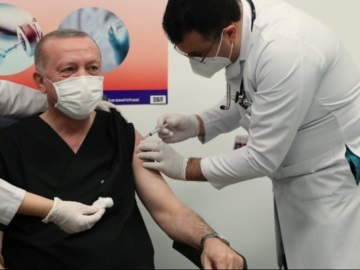 Εμβολιάστηκε με το κινέζικο εμβόλιο ο Ερντογάν