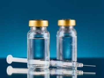 Η Ρώμη θα προχωρήσει σε νομικές ενέργειες για τις καθυστερήσεις στις παραδόσεις των εμβολίων