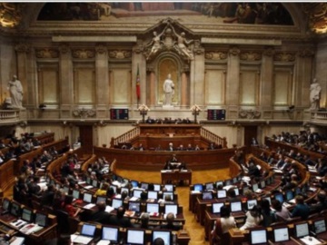 Πορτογαλία: Το Κοινοβούλιο νομιμοποίησε την ευθανασία