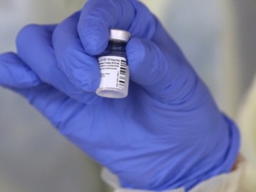 Έρευνα: Το εμβόλιο των Pfizer/BioNTech είναι αποτελεσματικό έναντι του «βρετανικού» στελέχους