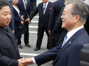 Βόρεια και Νότια Κορέα αποκατέστησαν τους διαύλους επικοινωνίας που είχαν κοπεί τον Αύγουστο