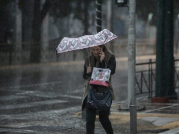 Καιρός – Μεσογειακός Κυκλώνας θα «χτυπήσει» την Ιταλία – Ποιες περιοχές θα επηρεαστούν στην Ελλάδα