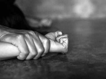  Λάρισα – Καθηγήτρια καταγγέλλει βιασμό από τον προϊστάμενό της