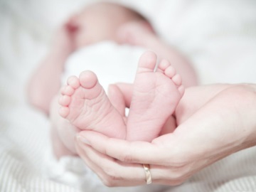  Θεσσαλονίκη – Μωρό εννέα μηνών νοσηλεύεται με κοροναϊό στο «Παπαγεωργίου» – Ανεμβολίαστοι οι γονείς