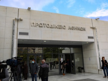 Δίκη Ζακ Κωστόπουλου: «&#39;Οχι» της έδρας σε αίτημα της υπεράσπισης του μεσίτη για αποβολή δημοσιογράφου