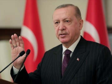 Τουρκία: Γκρεμίζεται η λίρα, και ο Ερντογάν ανακοίνωσε εικονική αύξηση βασικού μισθού… 50,44%