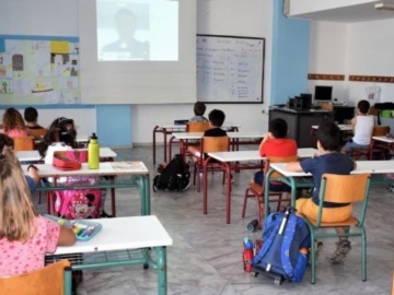 Κορονοϊός στα σχολεία: Οι δάσκαλοι και όχι οι μαθητές τον μεταδίδουν περισσότερο