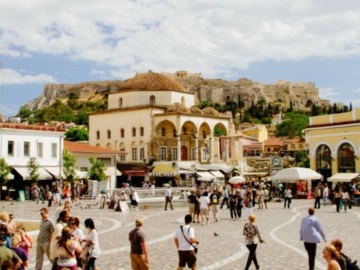 Η Αθήνα εξακολουθεί να γοητεύει και να κερδίζει σύμφωνα με έρευνα της ΕΞΑΑΑ 