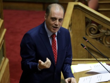 Βελόπουλος: Ζητούμε συγγνώμη που ως πολιτικοί αφήσαμε βρωμιάρηδες να παίζουν με αθώες παιδικές ψυχές