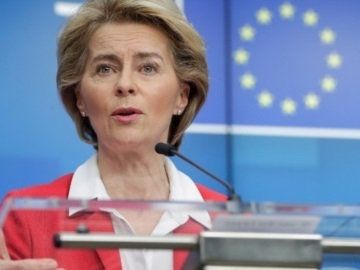 Ούρσουλα φον ντερ Λάιεν: Οι Βρυξέλλες θα προτείνουν τον Μάρτιο ένα ψηφιακό διαβατήριο εμβολιασμού