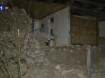 Λέκκας: Νέος σεισμός ο αποψινός και όχι μετασεισμός - Στους δρόμους ξανά οι θεσσαλοί 