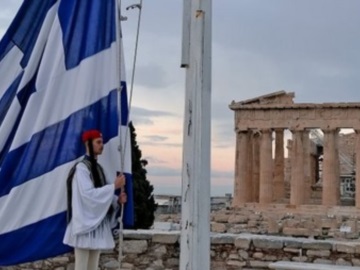 25η Μαρτίου: Η Ελλάδα γιορτάζει 200 χρόνια Ελευθερίας - Η έπαρση της σημαίας στην Ακρόπολη (ΦΩΤΟ- VIDEO)