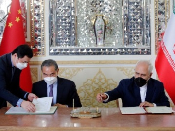 Ιράν και Κίνα υπέγραψαν 25ετή συμφωνία συνεργασίας