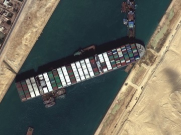321 πλοία εγκλωβισμένα στη Διώρυγα του Σουέζ - «Δύσκολο να προσδιοριστεί πότε θα λυθεί ακριβώς το πρόβλημα»
