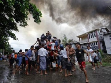 Φόβοι για εμφύλιο στην Μιανμάρ μετά τις αεροπορικές επιδρομές κατά ένοπλης εθνοτικής ομάδας