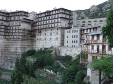  Κορονοϊός - Άγιο Όρος: Συναγερμός για 20 κρούσματα -Ένας μοναχός στο νοσοκομείο
