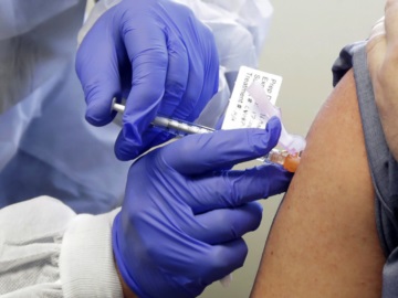 Ξεκινάει ο εμβολιασμός όλων των ενηλίκων κατοίκων του Πόρου (+18)