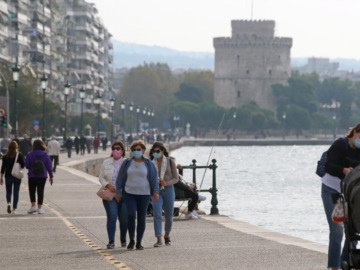 Επιτροπή Λοιμωξιολόγων: «Oχι» σε άνοιγμα καταστημάτων και διαδημοτικές μετακινήσεις σε Θεσσαλονίκη, Κοζάνη και Αχαΐα 