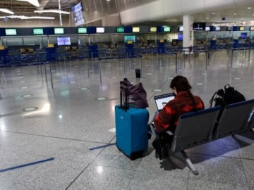 YΠΑ: Έως 19 Απριλίου επιτρέπονται μόνο οι ουσιώδεις μετακινήσεις στις πτήσεις εσωτερικού