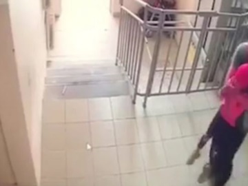 Τρομακτικό βίντεο με την αρπαγή 7χρονης από παιδόφιλο – «Την έγδυσε και άρχισε να την αγγίζει»