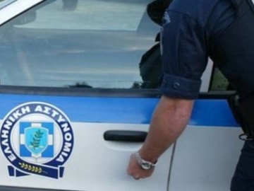 Χανιά: Αστυνομικός πυροβολήθηκε με το όπλο του μέσα στο περιπολικό