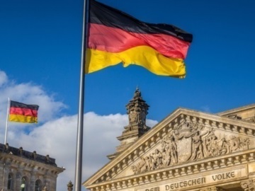 Η Γερμανία αυστηροποιεί τα περιοριστικά μέτρα παρά τις επικρίσεις