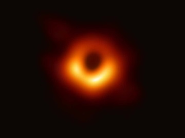 Ανακαλύφθηκε η πλησιέστερη στη Γη μαύρη τρύπα - Γιατί ονομάστηκε &quot;Μονόκερως&quot;