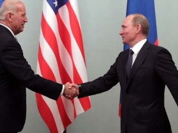 Ενδεχομένως τον Ιούνιο η σύνοδος κορυφής Μπάιντεν-Πούτιν