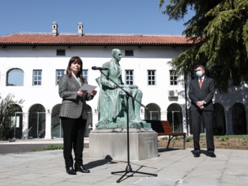 Η Πρόεδρος της Δημοκρατίας στο Κόπερ της Σλοβενίας ξέχασε την Αίγινα!