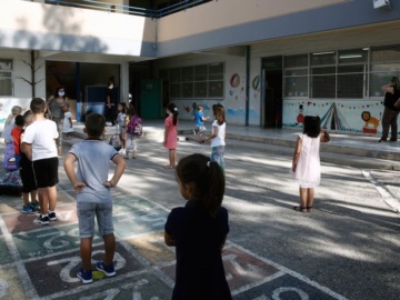 Στο κόκκινο το Μεσολόγγι: Κλειστά όλα τα σχολεία μετά τον πενταπλασιασμό των κρουσμάτων