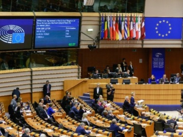 Το Ευρωπαϊκό Κοινοβούλιο ενέκρινε το ψήφισμα &quot;χαστούκι&quot; για την Τουρκία