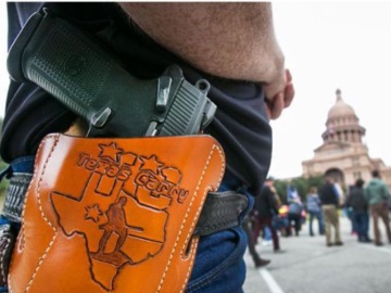 Στο Τέξας εγκρίθηκε η δημόσια οπλοφορία χωρίς άδεια