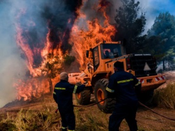  Πολύ υψηλός κίνδυνος πυρκαγιάς και την Παρασκευή – Ποιες περιοχές είναι στο «πορτοκαλί»