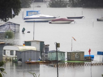 Πλημμύρες σε Ολλανδία και Γερμανία