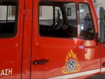 Φωτιά- Πύργος: Στο νοσοκομείο πυροσβέστες μετά από ανατροπή οχήματος