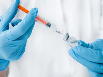 ΠΟΥ: Οι ενισχυτικές δόσεις των εμβολίων θα πρέπει να καθυστερήσουν