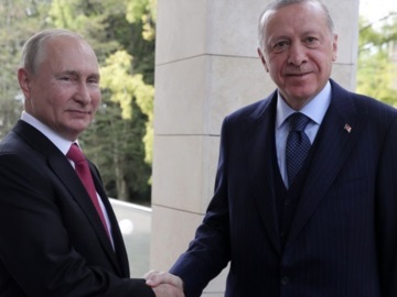 Στο επίκεντρο των συνομιλιών Πούτιν-Ερντογάν Συρία, Λιβύη, ενεργειακή και αμυντική συνεργασία