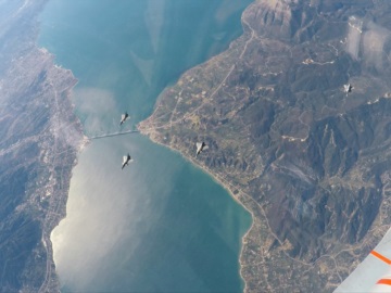  Rafale – Η στιγμή που πετούν πάνω από την Ακρόπολη – Εντυπωσιακές εικόνες