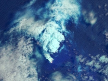 Ο καπνός από το ηφαίστειο της Τόνγκα έφτασε στο ύψος-ρεκόρ των 55 χιλιομέτρων