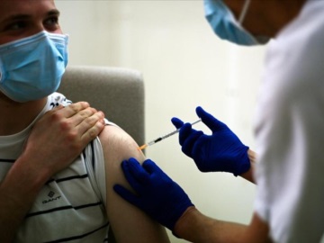 Κανονικά οι εμβολιασμοί κατά του κορωνοϊού από την Πέμπτη- Ποιοι εξαιρούνται