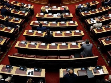 Αύριο αρχίζει η συζήτηση της πρότασης δυσπιστίας που κατέθεσε ο ΣΥΡΙΖΑ - Την Κυριακή το βράδυ η ονομαστική ψηφοφορία