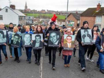 B. Ιρλανδία: Πενήντα χρόνια από τη «Ματωμένη Κυριακή»