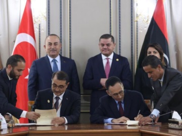 Τσαβούσογλου: Υπέγραψε μνημόνιο συνεργασίας για έρευνες στη Λιβύη από τουρκικές εταιρείες - Η αντίδραση της Αθήνας