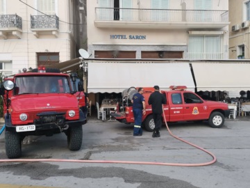 Πόρος: Φωτιά σε εστιατόριο της παραλιακής οδού - Άμεση κινητοποίηση του Εθ.Π.Κ Πόρου (φωτογραφίες) 