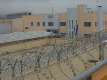 Συναγερμός στις φυλακές Δομοκού: Κρατούμενοι αρνούνται να μπουν στα κελιά τους