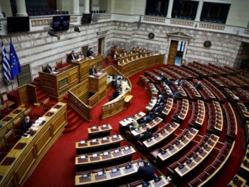 Βουλή: Κατατέθηκε νομοσχέδιο για τους παιδοβιαστές – Ειδικό ποινικό μητρώο και Ευρωπαϊκή “Black List”
