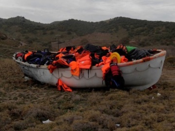 Ενας νεκρός και 10 διασωθέντες μετανάστες περισυνελέγησαν από τη θαλάσσια περιοχή της Κω