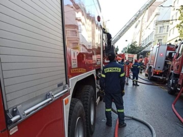 Κολωνός: Διασωληνωμένος 5χρονος μετά από πυρκαγιά σε διαμέρισμα