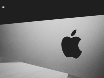 Η Apple απείλησε με αποκλεισμό της Twitter από το ηλεκτρονικό κατάστημα εφαρμογών της